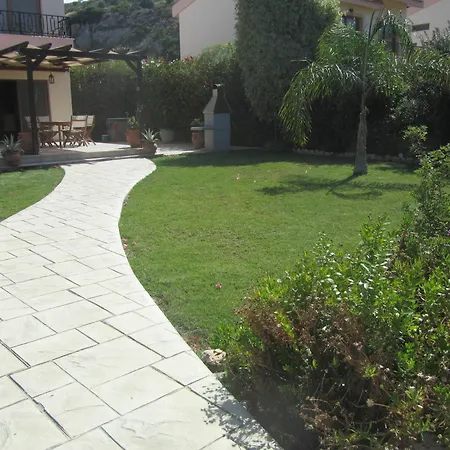 Vineland Pissouri