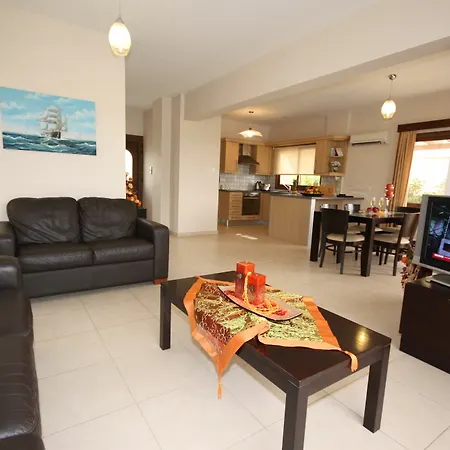 Vineland Apartment *
